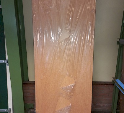 Deur 112 Bervens 232,5x93cm Gefineeerd.