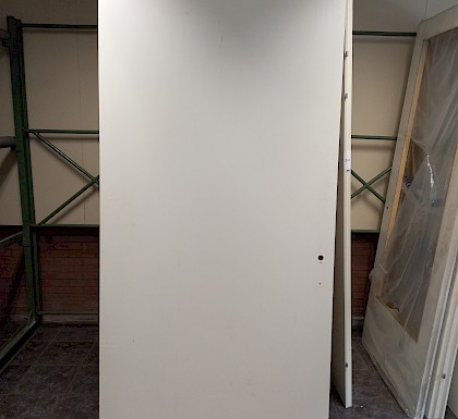 Deur 206 Berkvens 231,5x103 Linksdraaiend Wit gegrond